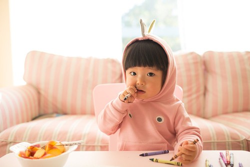 柔和的室内逆光照調色示例